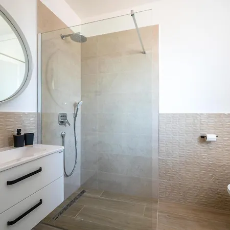Сasa de vacaciones Amazing In With Heated Swimming Pool *