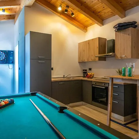 Amazing In With Heated Swimming Pool *